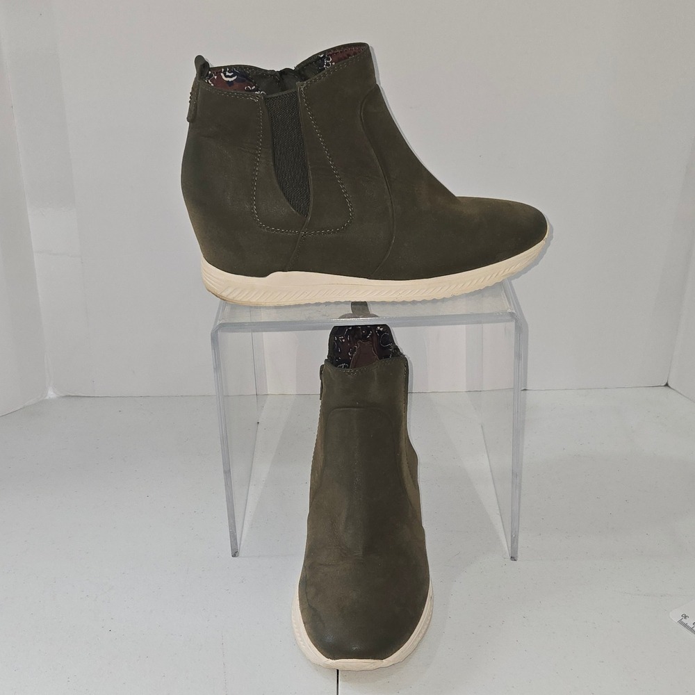 Baretraps Jaci Olive Green Wedge Sneaker Booties Womens 8.5 M BTF20-10875-008-11